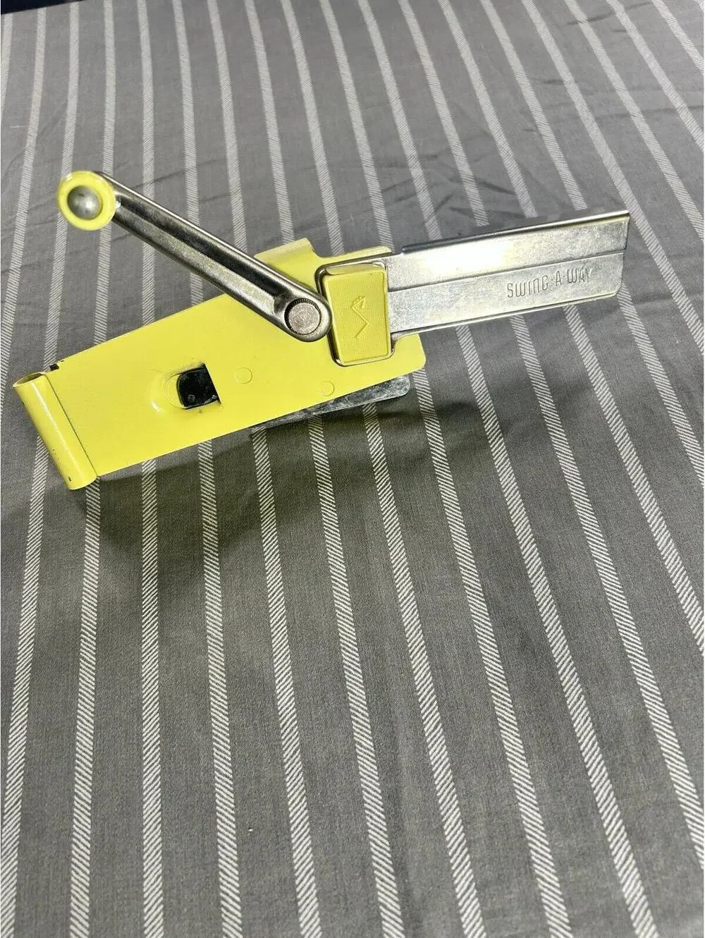 Vintage SWING-A-WAY Wall Mount CAN OPENER